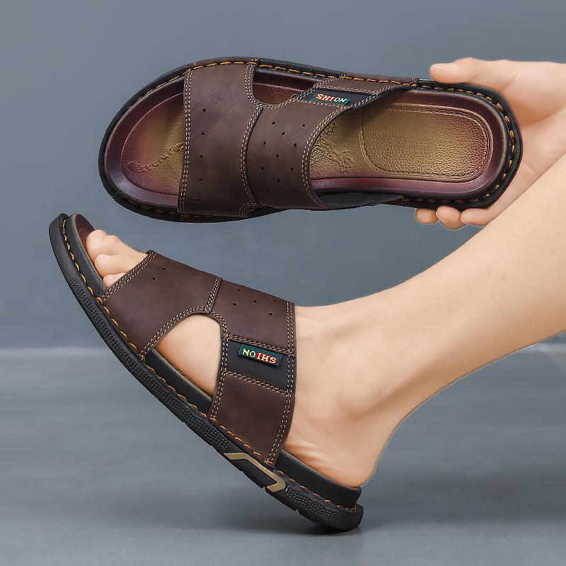 Men's Sandals Classic Leather Slippers Summer Soft Soled Black Slippers Lightweight Outdoor Men's Slippers