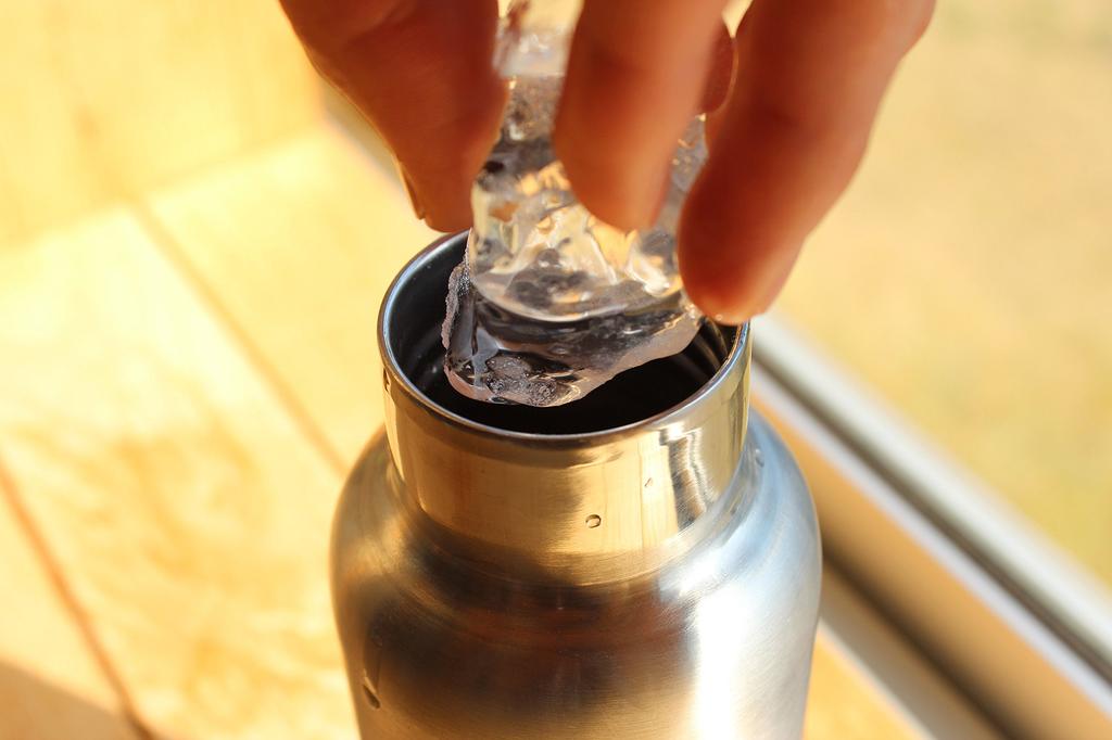 +LUMBER by Hacoa THERMO BOTTLE: A stylish thermos bottle combining a stainless steel water bottle with fine wood (with leather strap) (Walnut 350)