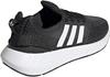 Кроссовки Adidas Swift Run 22 основной черный/облачный белый/серый пять