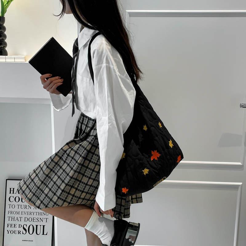 A Fashionable, Casual, Individualistic and Trendy Large-capacity Tote Women's High-quality Single-shoulder Crossbody Bag