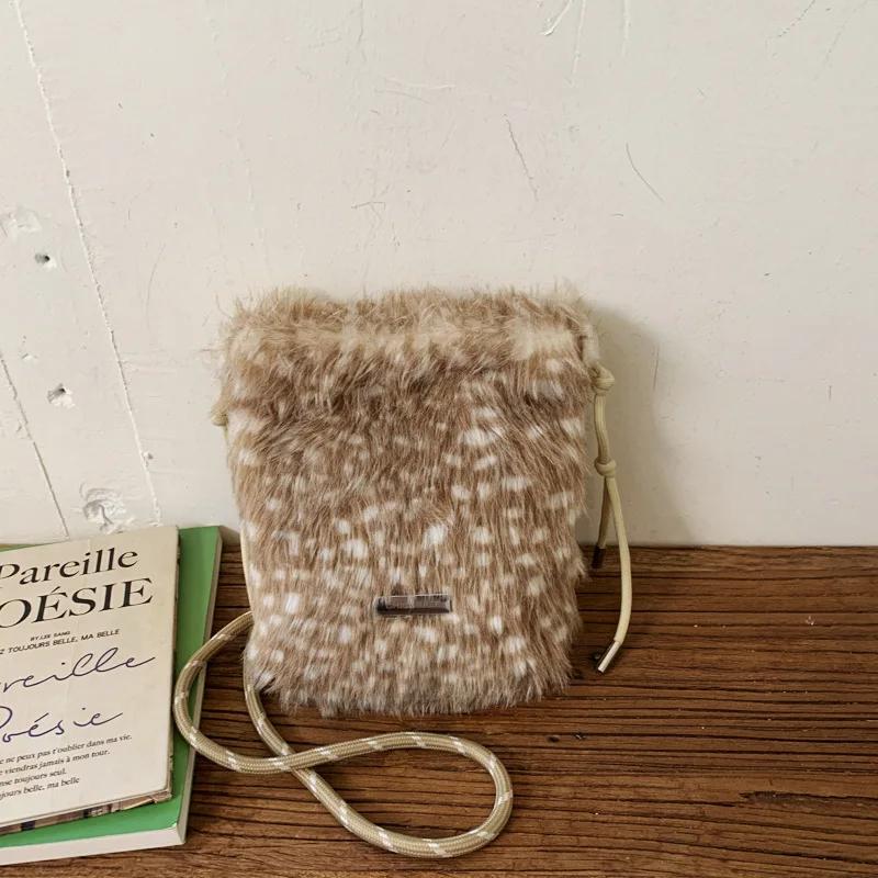 

Autumn Winter Furry Bag for Women New Crossbody Bag High Capacity Vintage Shoulder Handbag Versatile Fashion Purse