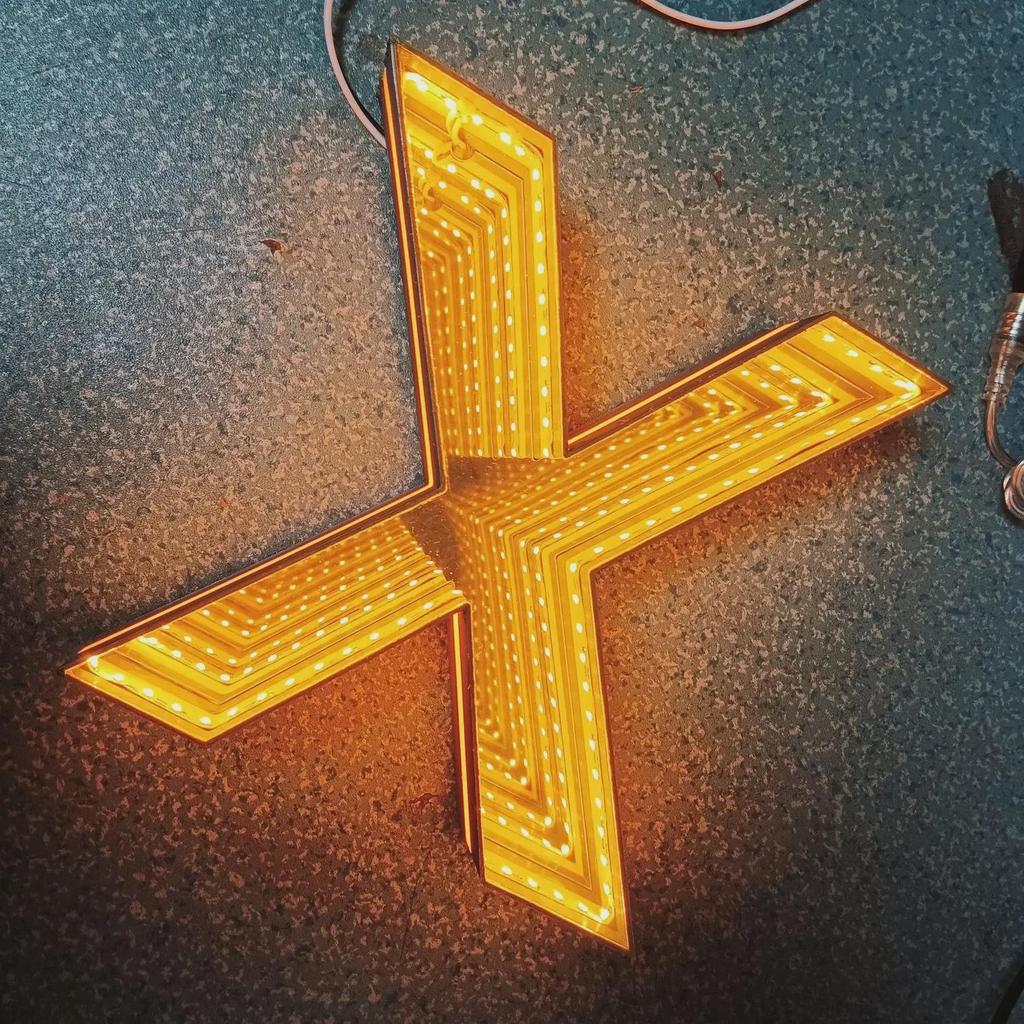 Vlastní 3D Neon Abyss Zrcadlová cedule