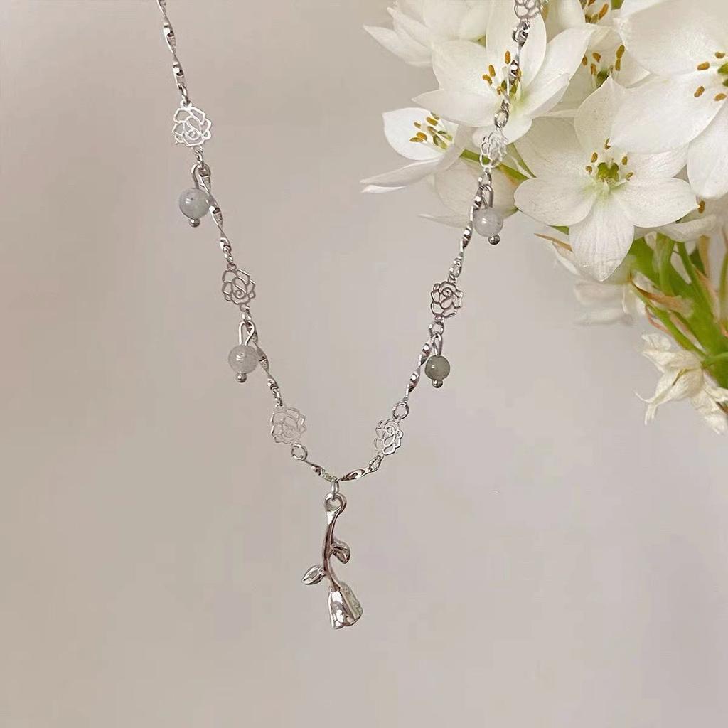 Mobius Necklace Women'S Light Luxury Niche High-End Design Sense Collarbone Chain Fashionable And Versatile