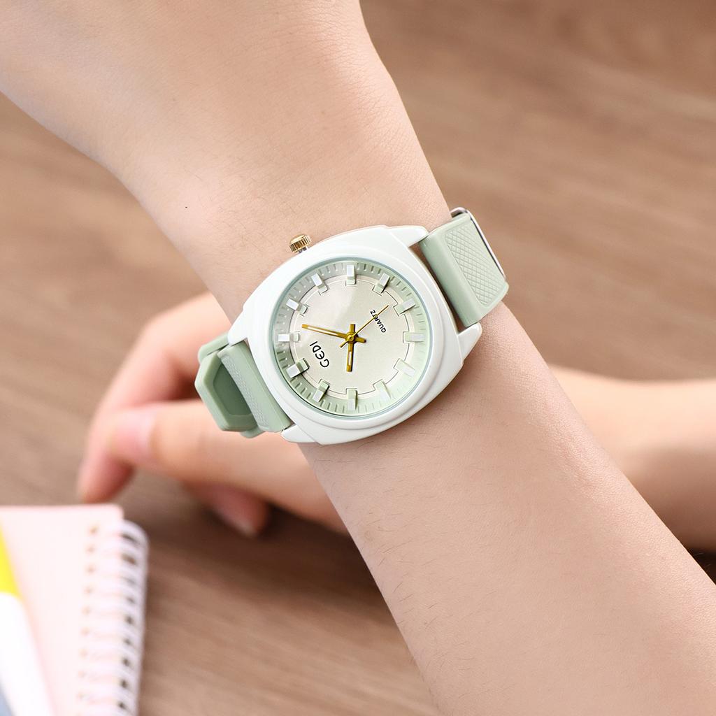 Watch Female Student Junior High School Student Exam Silicone Belt Simple Temperament Waterproof Daily Quartz Watch