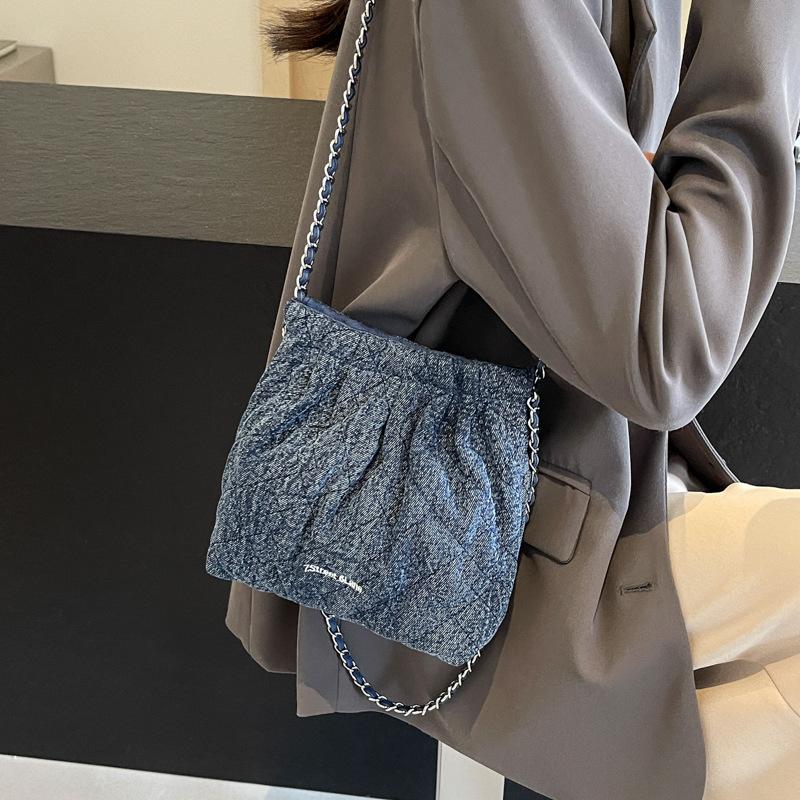 This Year's Popular Bag Women's 2025 New Trendy Personalized Denim Chain Bag Versatile Drawstring Shoulder Armpit Bag