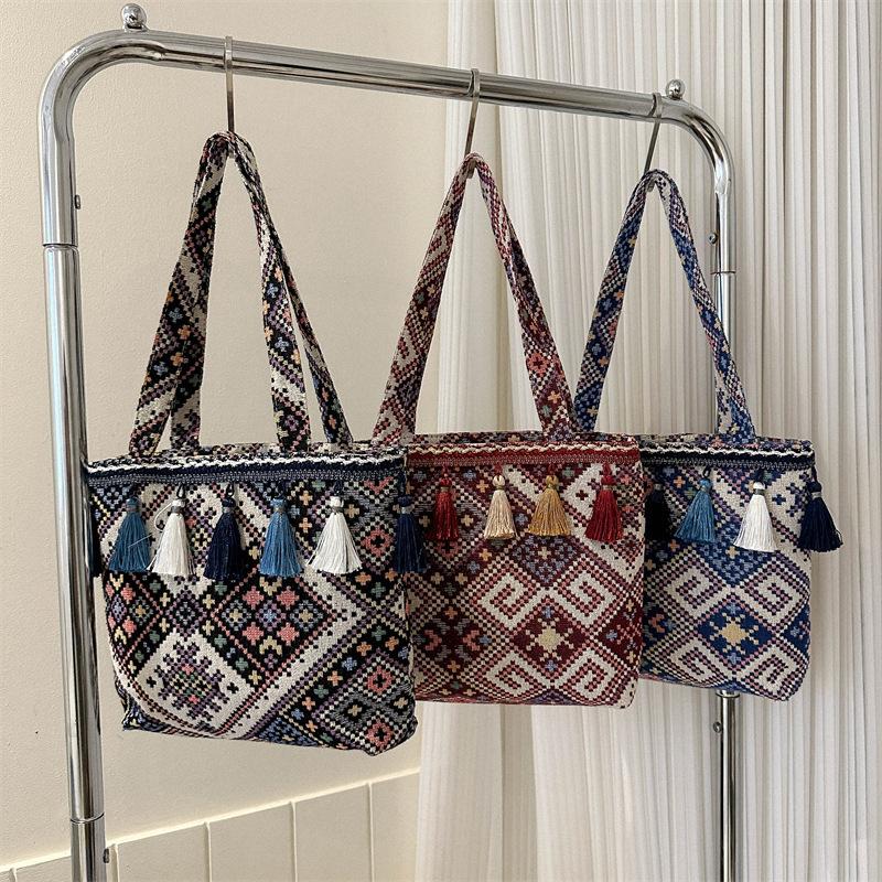Ethnic-style Fashionable Fringed Large-capacity Women's Single-shoulder Crossbody Bag
