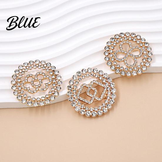 Vintage Style Brooch Retro Pin Hollow Flower Design Lapel Pin