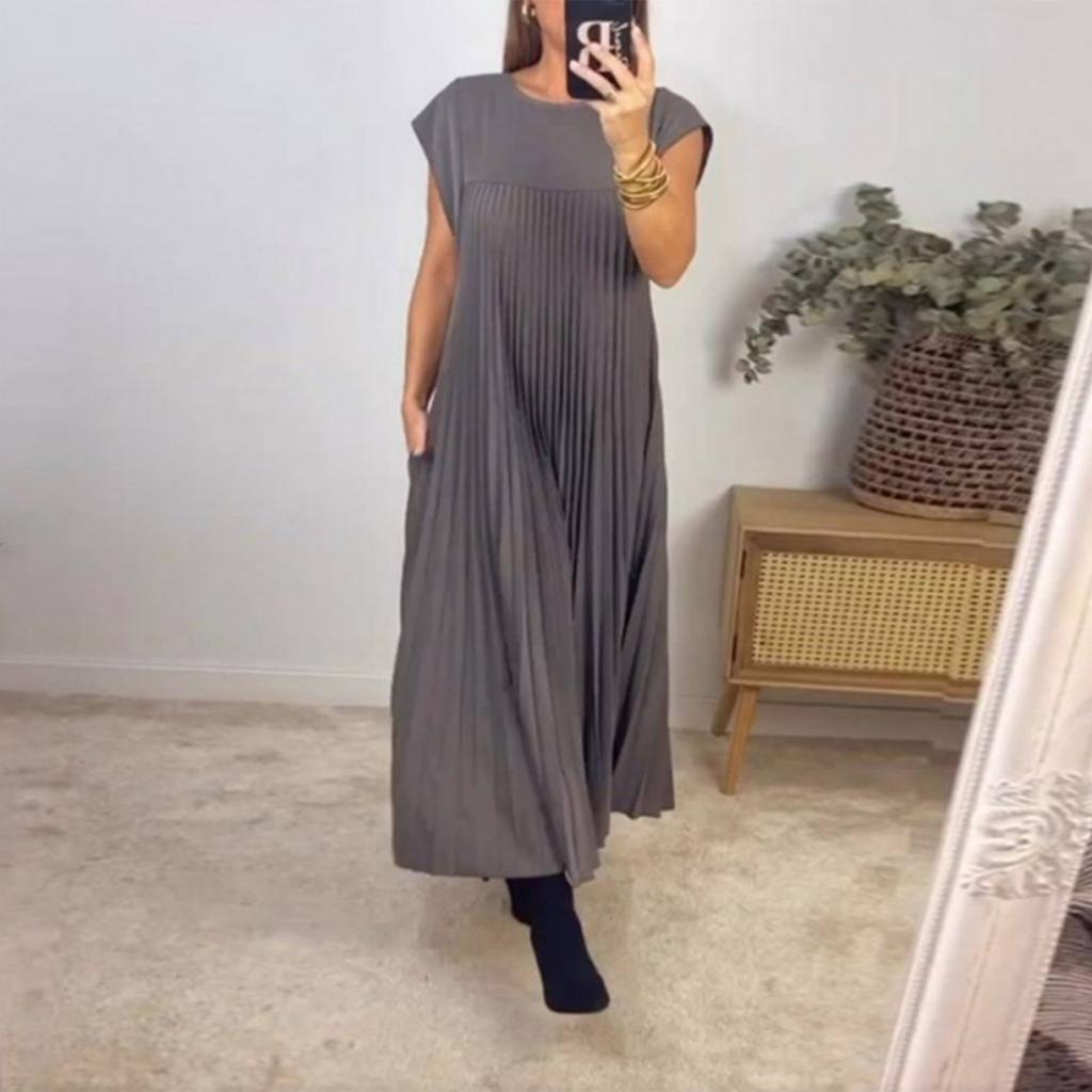 Dress Women's Fashionable Round Neck Sleeveless Pleated Long Dress