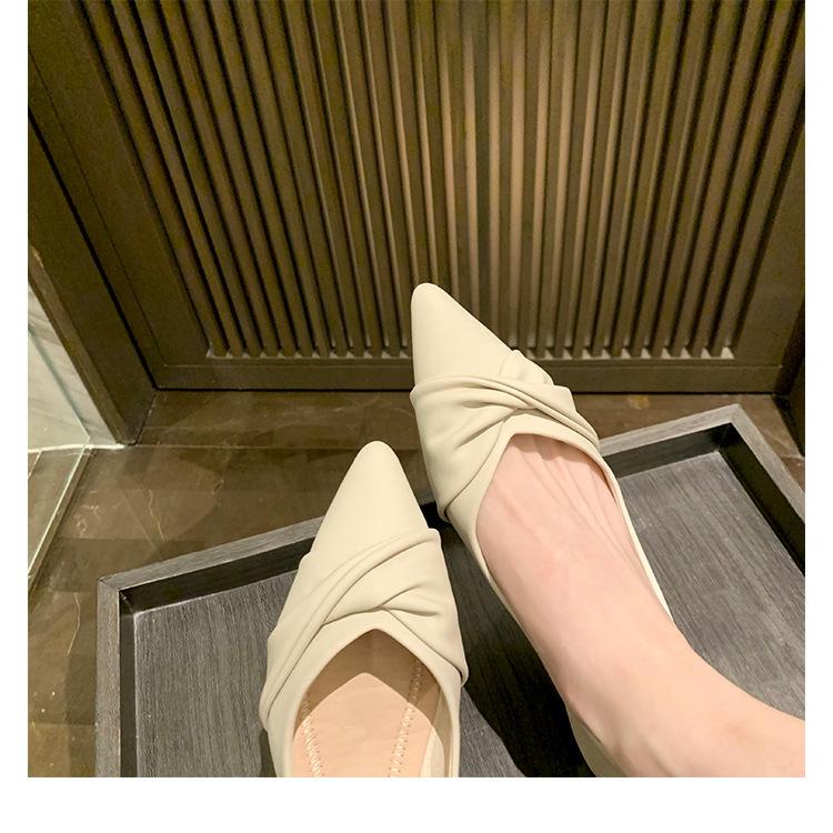 Grape mother summer soft leather temperament versatile simple kink surface pointed head shallow mouth flat bottom commuting single shoes women's