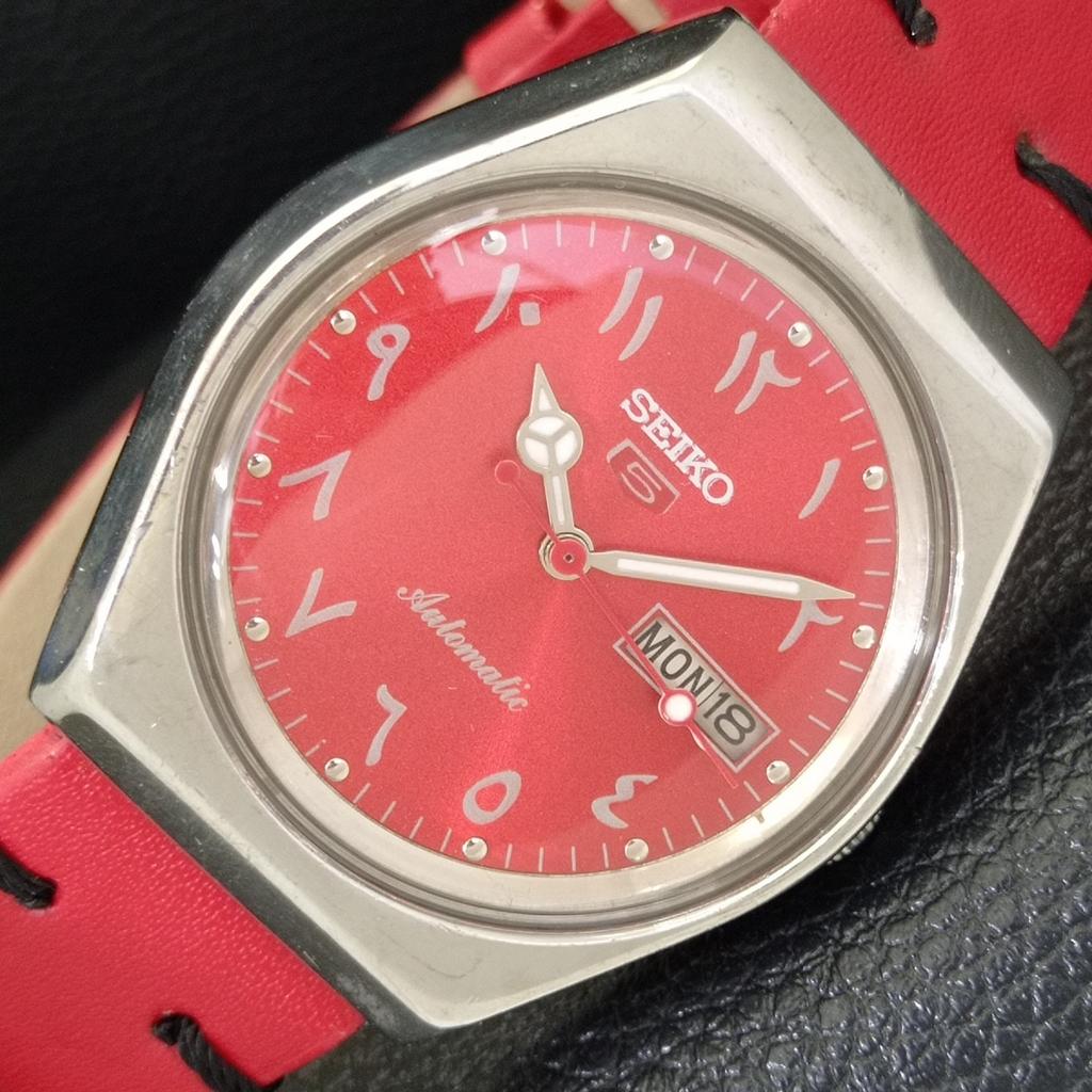 AUTOMATIC VINTAGE SEIKO 5 JAPAN 6309A MENS ARABIC RED COLOR DIAL WATCH A702667-1 R209-a702667