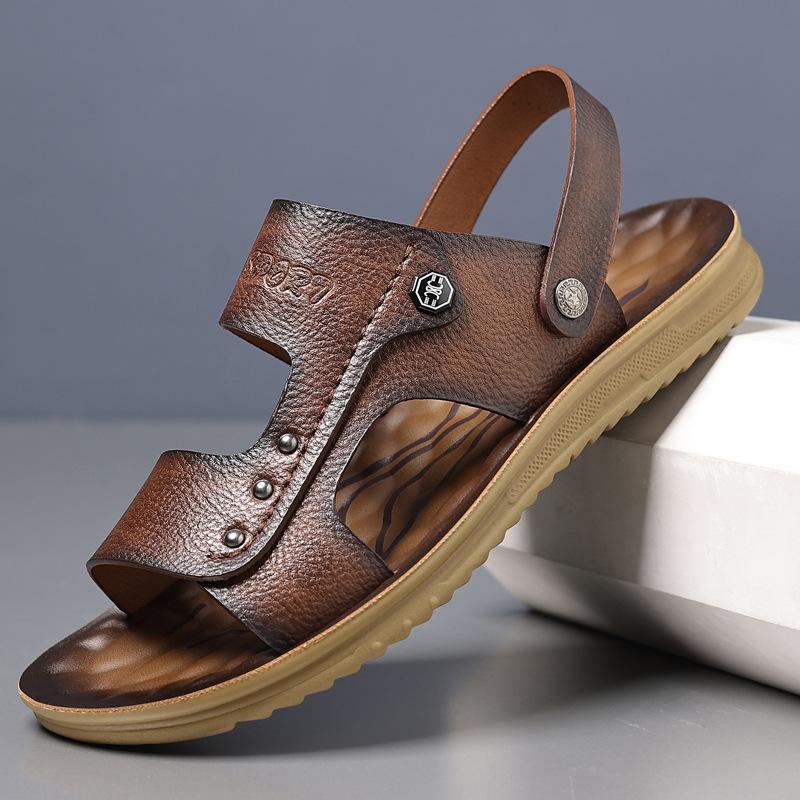 Sandals men's 2025 new summer wear cool slippers men's soft-soled dad shoes driving beach shoes