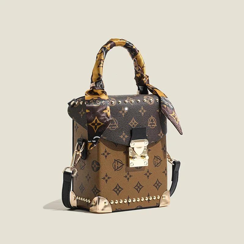European-American retro classic print feminine high-end small square box bag simple mobile phone bag