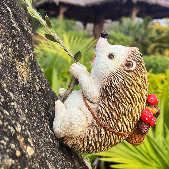 Climbing Hedgehog Figurine Handmade Resin Hedgehog Statue Wall Animal Decoration for Home Garden Tree Fence