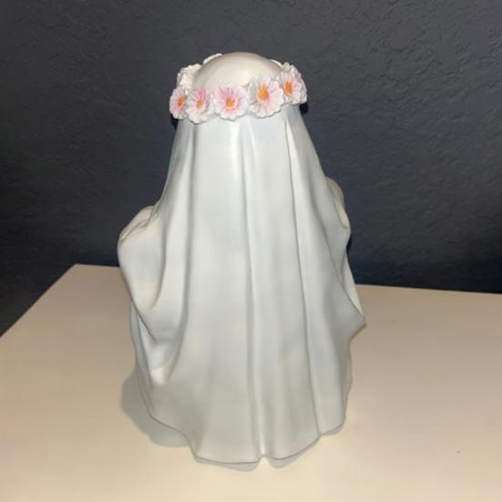 Ghost Dog Statue Halloween Spooky Resin Figurine Ghost Walking Dog Sculpture Garden