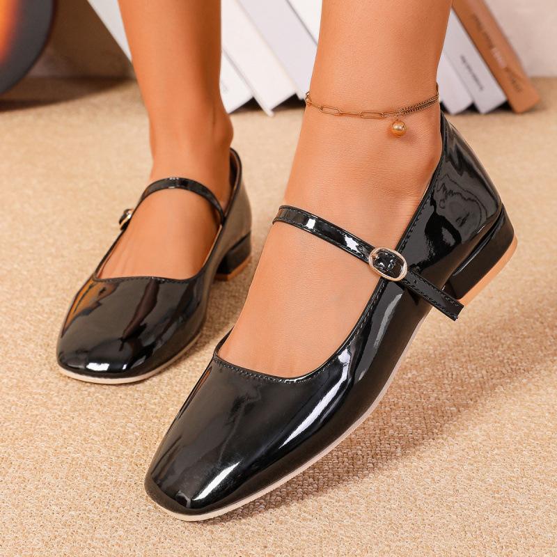 Solid color French retro square head one-button Mary Jane shoes patent leather flat-bottomed fairy wind ballet light mouth single shoes