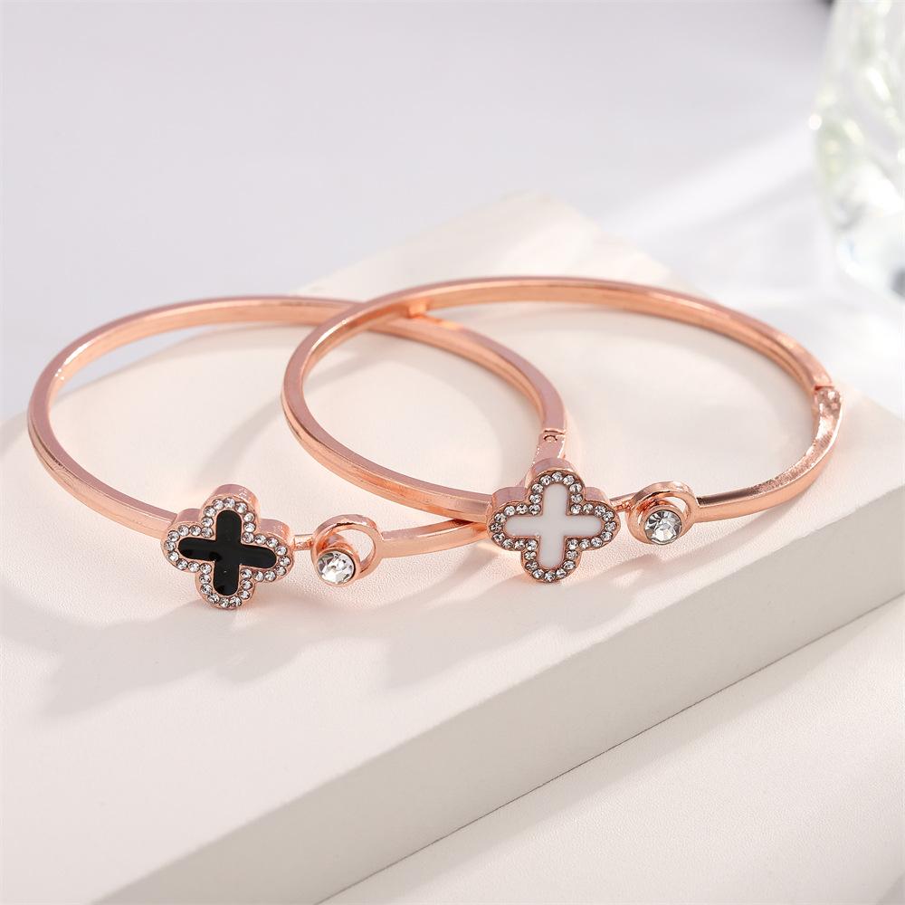 Fashion Four-Leaf Clover Bracelet Ins Delicate High-Class Feeling Bracelet Zirconia Open Hand Jewellery Bracelet