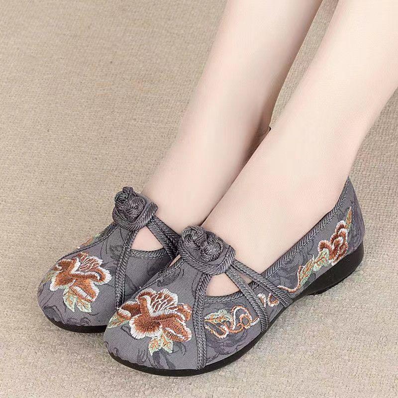Fashion Vintage Traditional Style Women Soft-soled Shoes Spring Autumn Non-slip Flats Lightweight Breathable Comfort Embroidered Shoes
