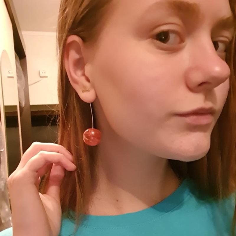 Charming Cherry Resin Earrings with Dried Flowers - Influencer Style, Fresh & Cute for Women