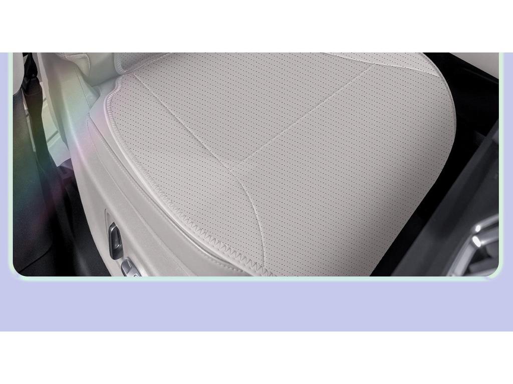 Leapmotor Seat Cushion: Universal, Breathable, Leather, Four-Season Fit for C10/B01/C11/C16.
