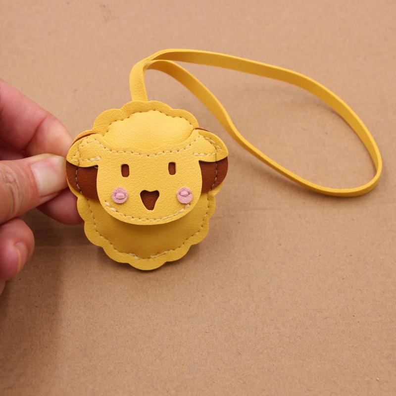 Cute Goat Pu Leather Keychain For Women Car Key Ring Cartoon Animal Sheep Bag Charm Pendant