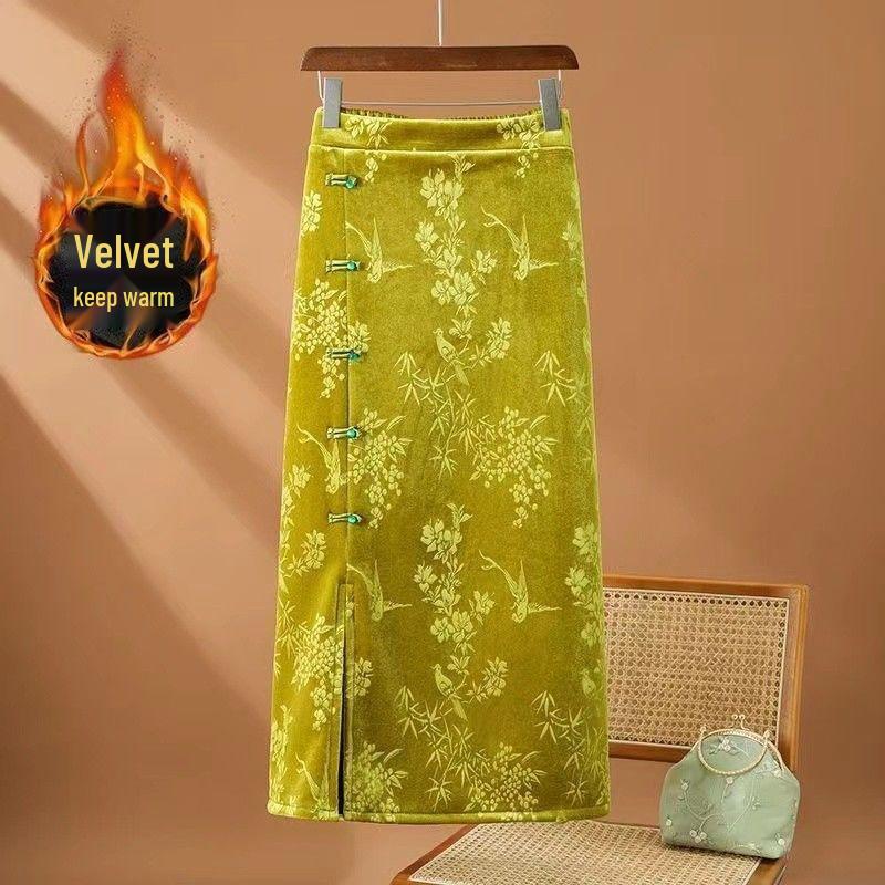 Chinese Frog Button Gold Velvet Jacquard Skirt: Mid-Length Slit Hip-Hugging Style for Spring and Autumn