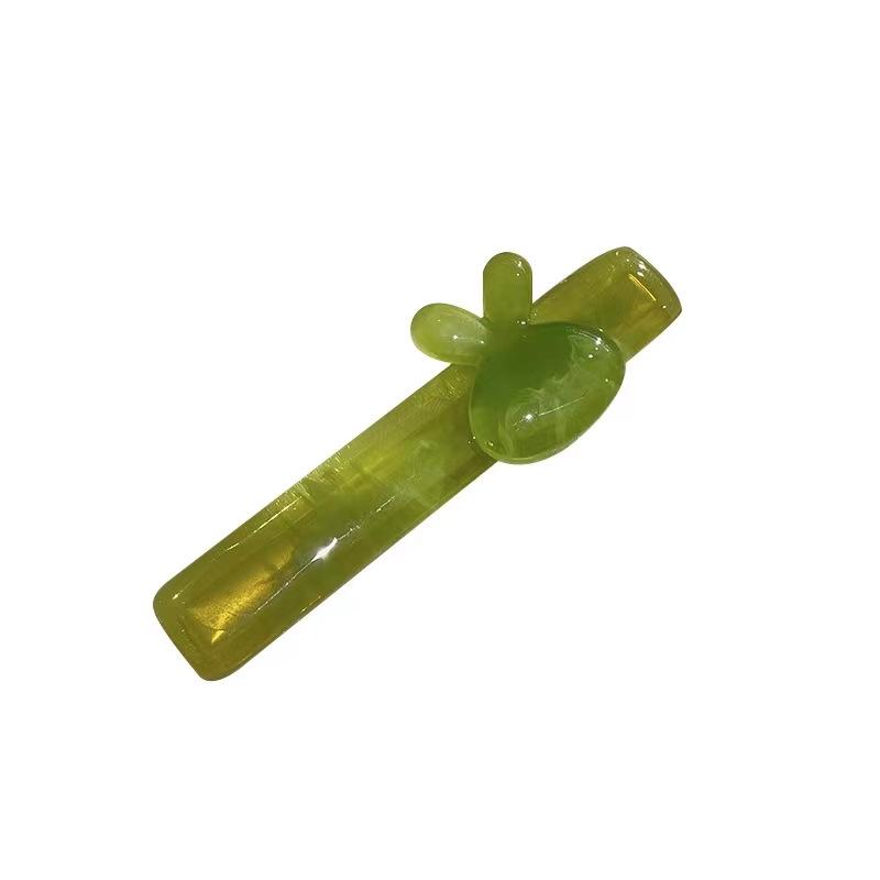 Sweet Acetate Rabbit Hairpin: Cute Duckbill Clip for Girls' Bangs - Japanese & Korean Style