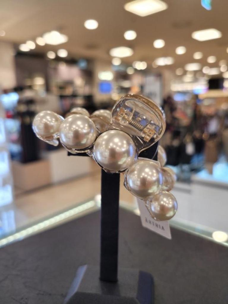 Atria Round Hair Pearl Clip YHWHPJJ0002BKL