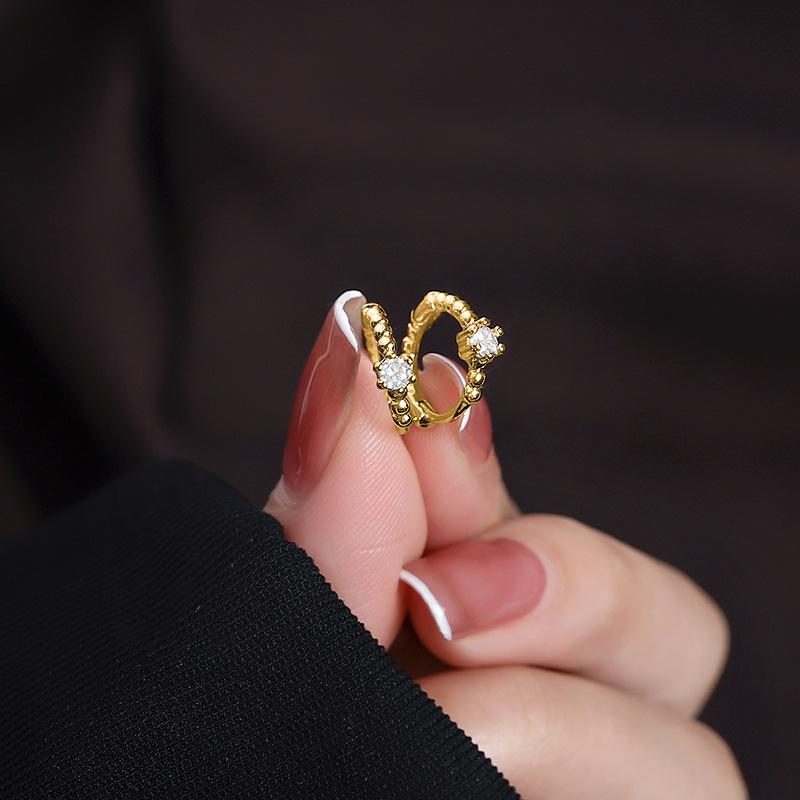 4PCS Fashion Zircon Round Hoop Earring Set Women Temperament Flower Ear Stud Huggie Earring Tragus Piercing Cartilage Jewelry