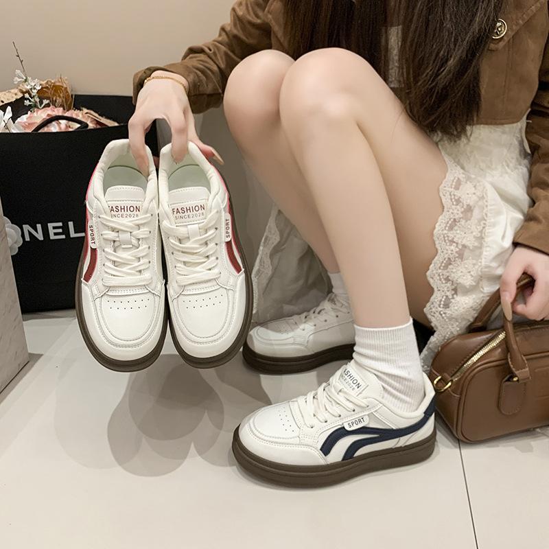 Little white shoes women's 2025 new spring and autumn thick-soled versatile explosive shoes fashion temperament women's shoes soft-soled sports board