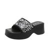 Thick-bottomed cool slippers for women's outer wear 2025 summer new fashion muffin bottom sequins one-word beach slippers outer wear