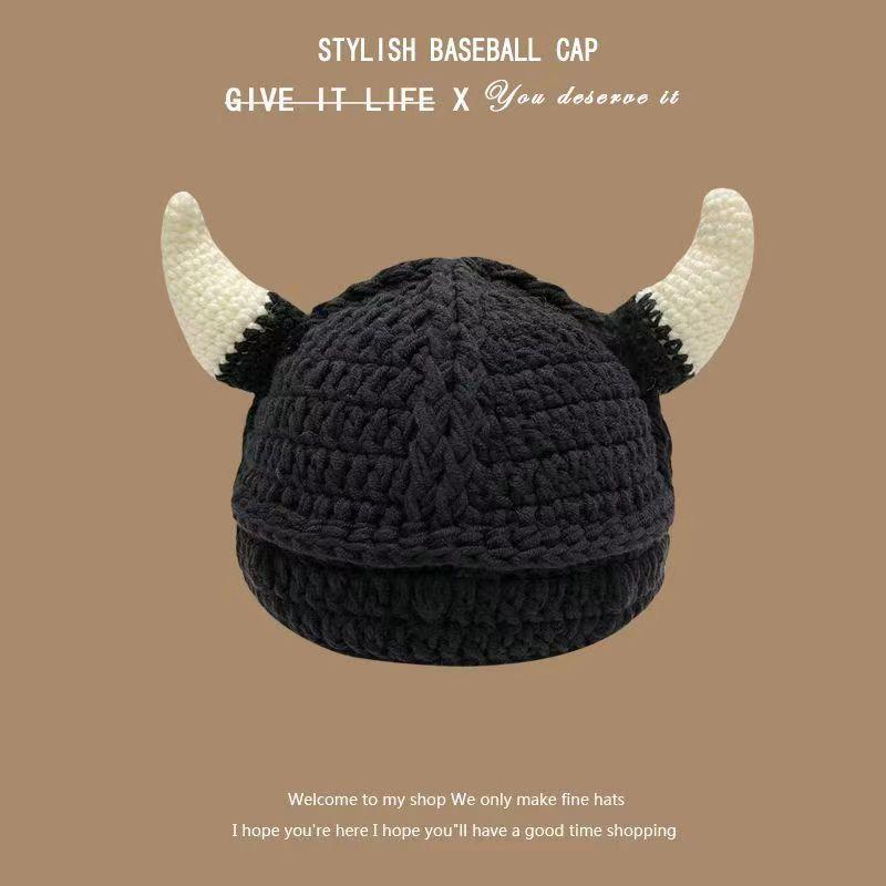 Shrek Face Mask Knit Cap With Soft Acrylic Material For Casual Winter Use
