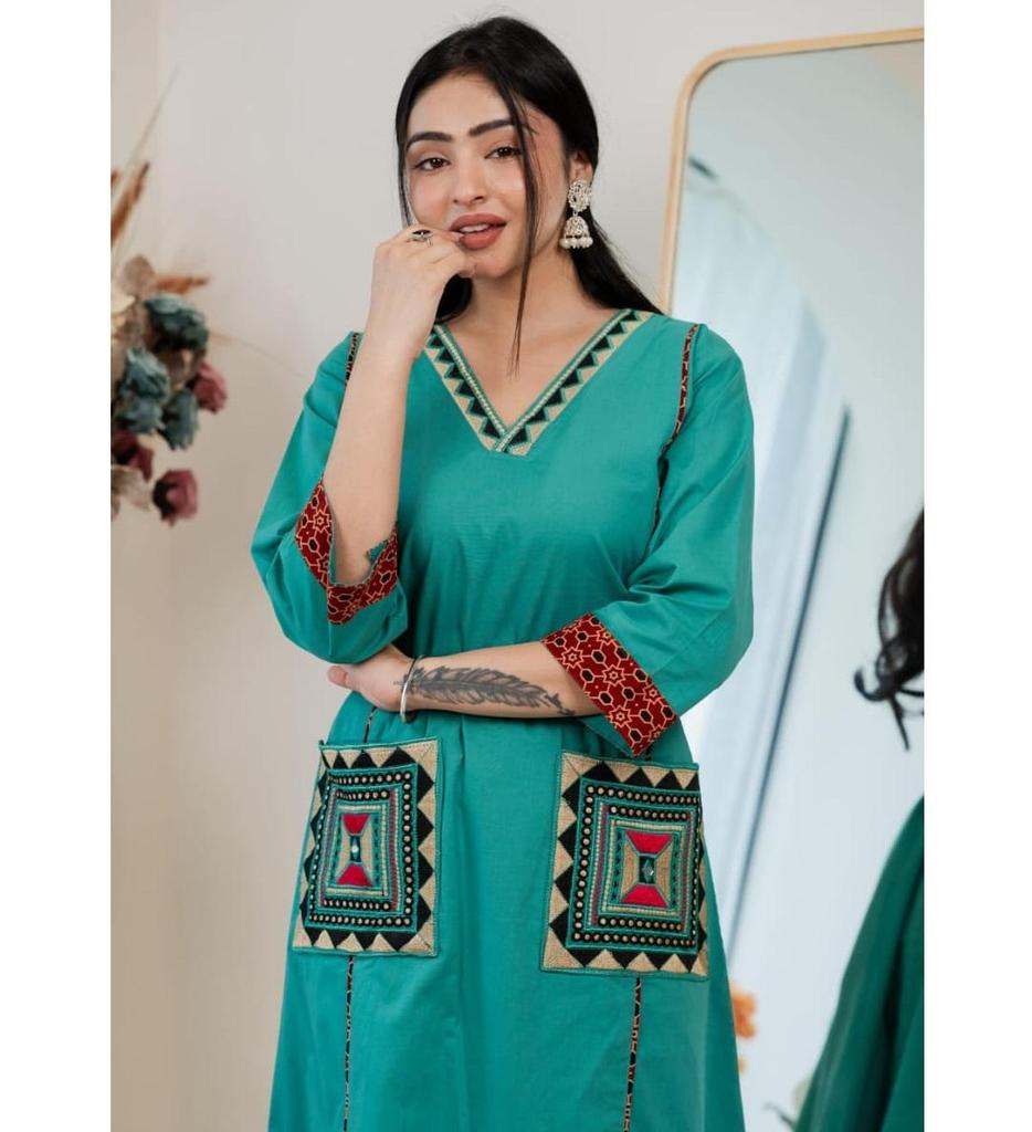 Indian Women Cotton Embroidered Kurta Pant Set Bollywood Top Tunic Kurti Party Wear Ethnic