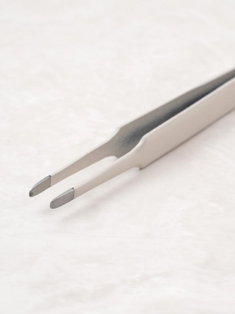 Round Tip Eyelash Tweezers