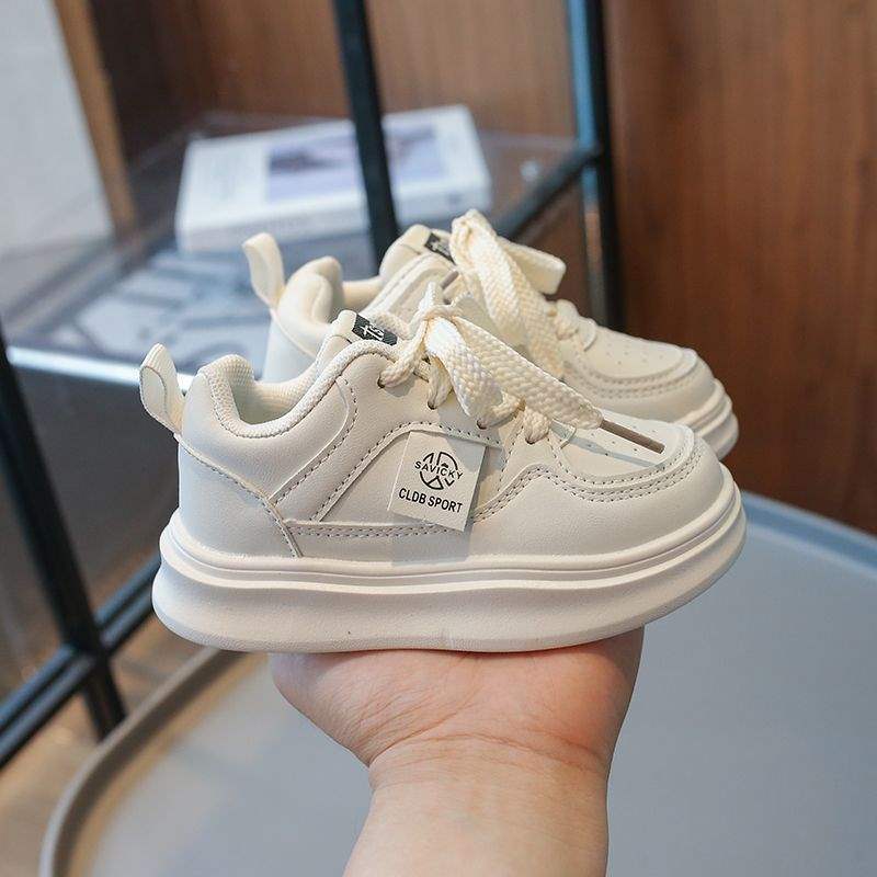 Frühling und Herbst Neue Kinderschuhe Jungen Rutschfeste Weiche Sohle Babyschuhe Atmungsaktiv und Leicht Mädchen Studenten Kleine Weiße Sneaker
