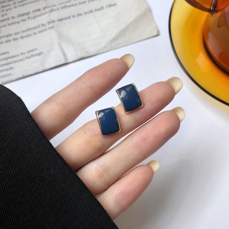 

Корейские асимметричные серьги-сердечки: Игла из серебра 925 пробы, Металлический дизайн «Любовь»