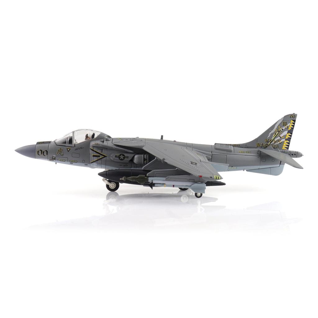 HOBBY MASTER Harrier II 2019 Completed Model 1/72 AV-8B VMA-542