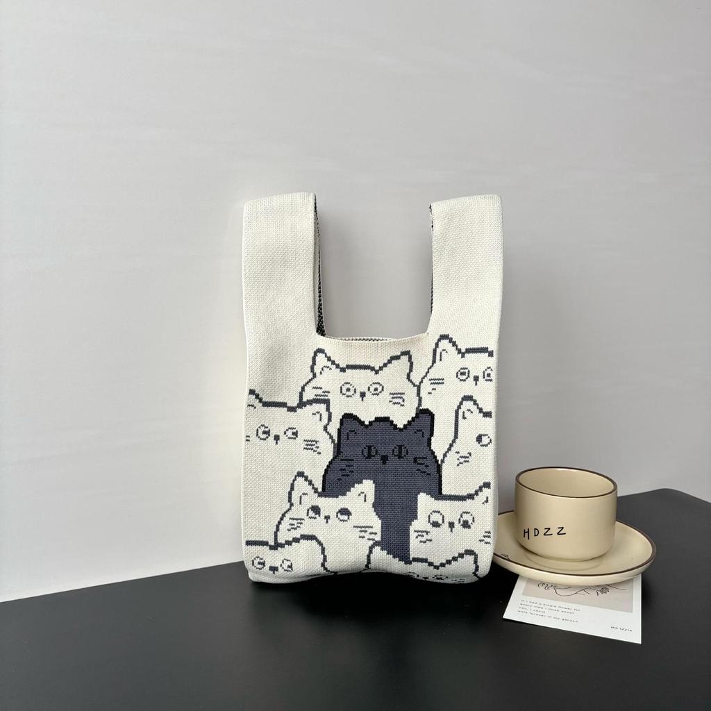 Knitted bag female animal tote bag cute souvenir snack bag versatile vest bag bucket woven gift bag