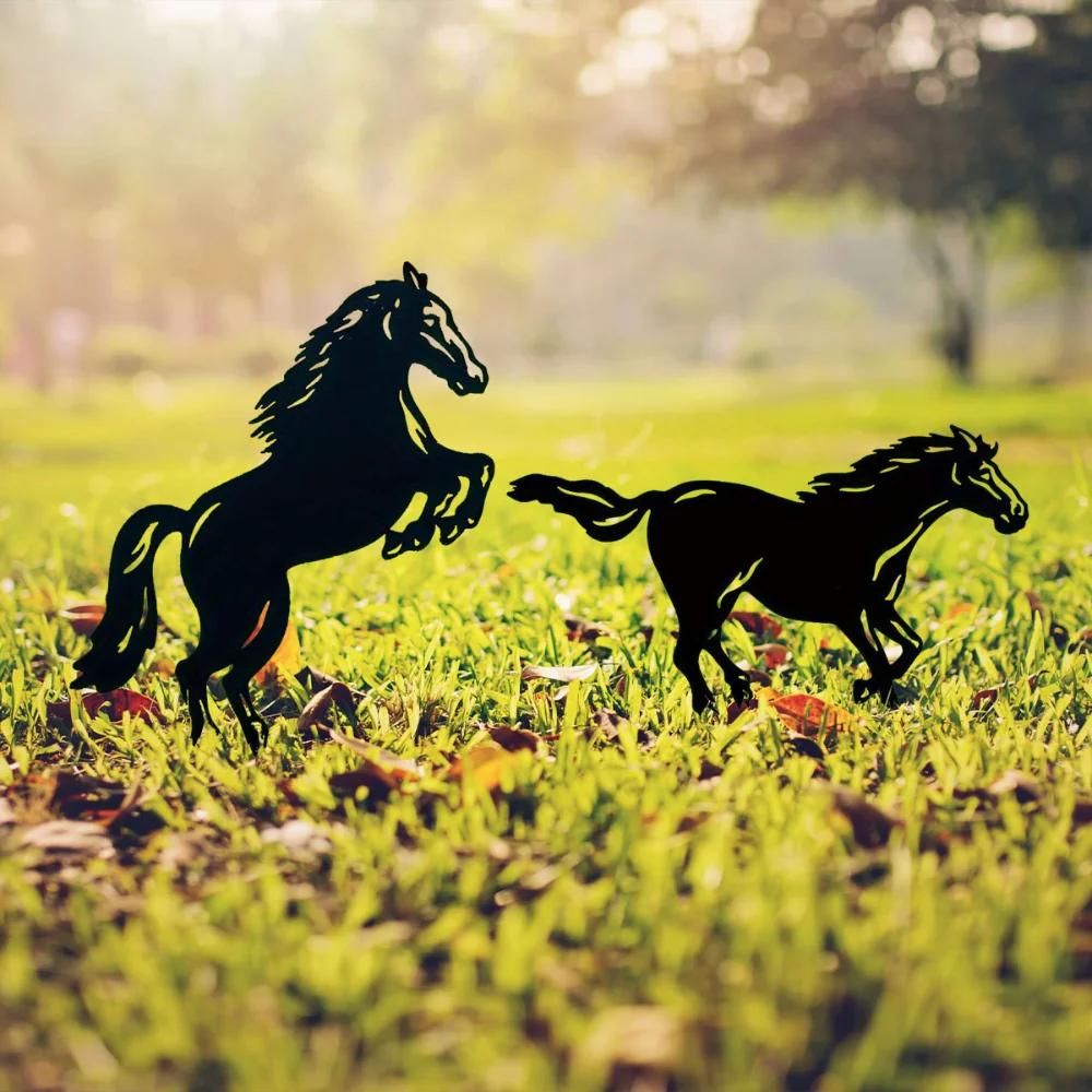 Kołki ogrodowe w kształcie sylwetki konia: Idealny prezent dla fanów koni. Unikalne ozdoby na podwórko dla koni: Dla miłośników kobiet i mężczyzn.