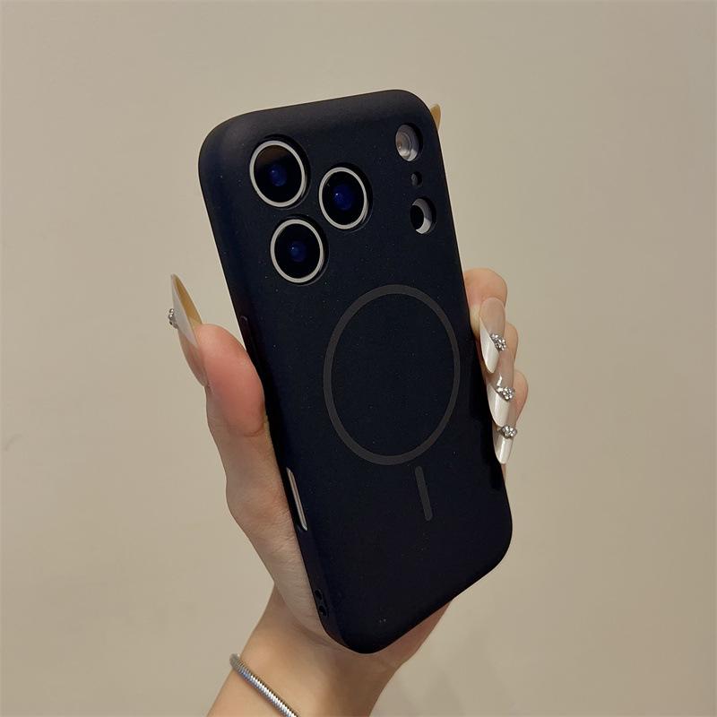 

iPhone 17 Pro Max Magnetic Case - Frosted Skin-Feel Soft Rubber with Apple 16 Flat Lens Protection 14 Pro Max чорний