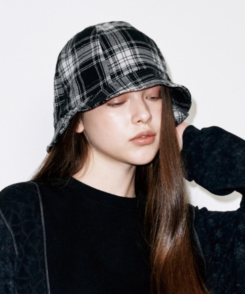 Koldeubeullaengkis Oversized Six-Panel Cotton Bucket Hat Black Check