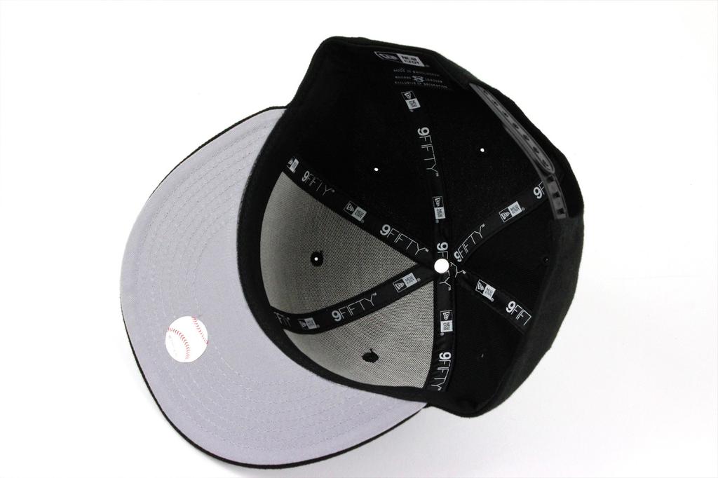 New Era MLB Snapback Cap 9FIFTY BLACK WHITE American League Boston Red Sox &