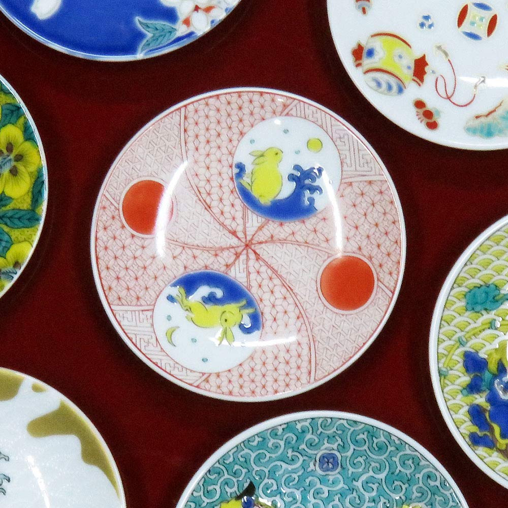 Waza no Kura Kutani Ware Lucky Small Rabbit Plates (Set of 2) Ceramic Small Plates, Side Plates, Brand Name Japanese Tableware