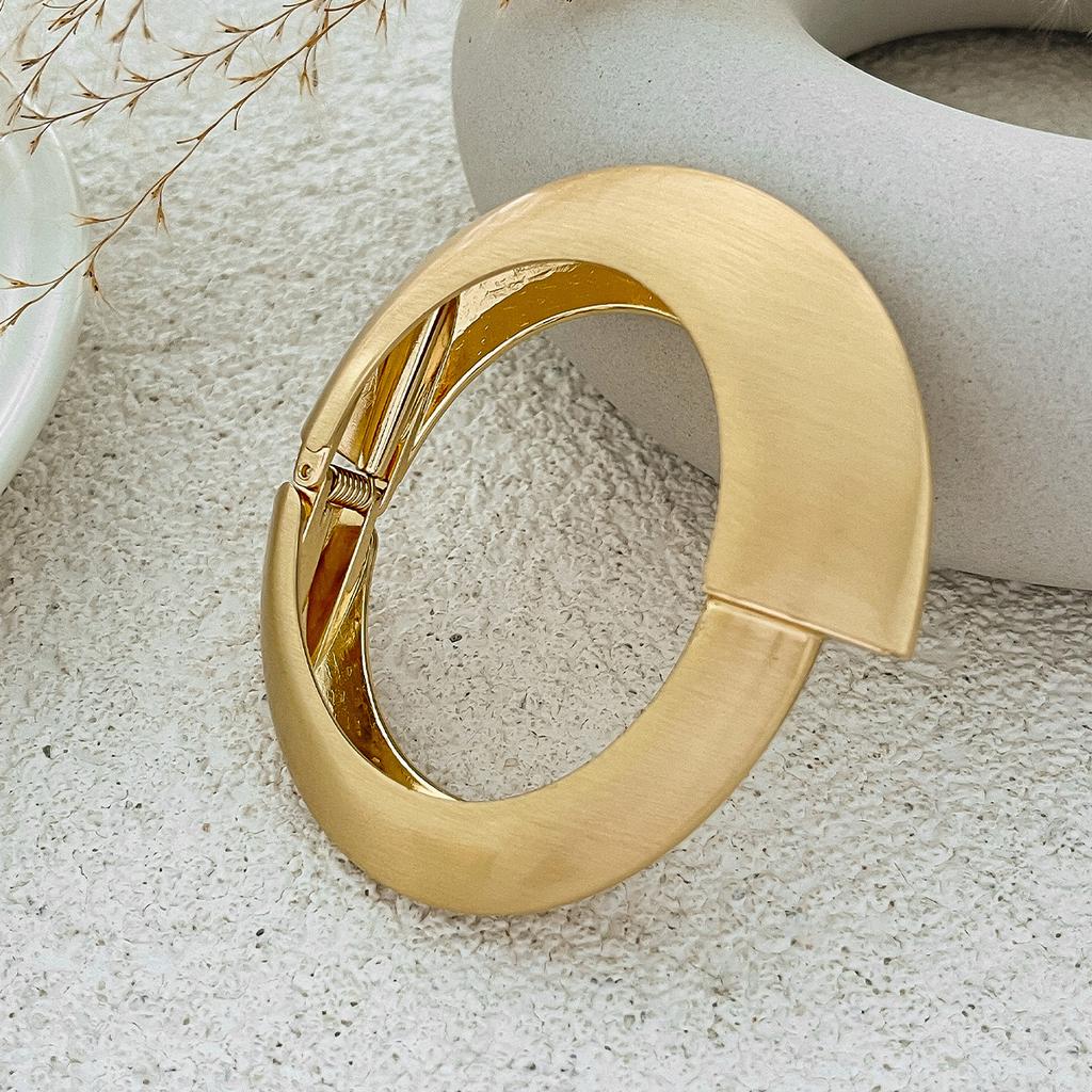 Store Tunge Brede Metall Armbånd for Kvinner Gullfarge Åpen Mansjett Tykk Uregelmessig Bølge Armbånd Smykker