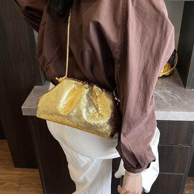 Süße kleine goldene PU-Leder Umhängetaschen für Damen 2026 Neuer Trend Mode Schultertasche Damen Handtaschen und Geldbörsen