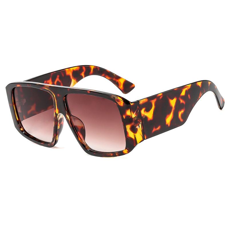 Retro Large Square Frame Women Sunglasses Popular Brand Designer Steampunk Sunglasses For Female Goggles Trend Accesories Uv400