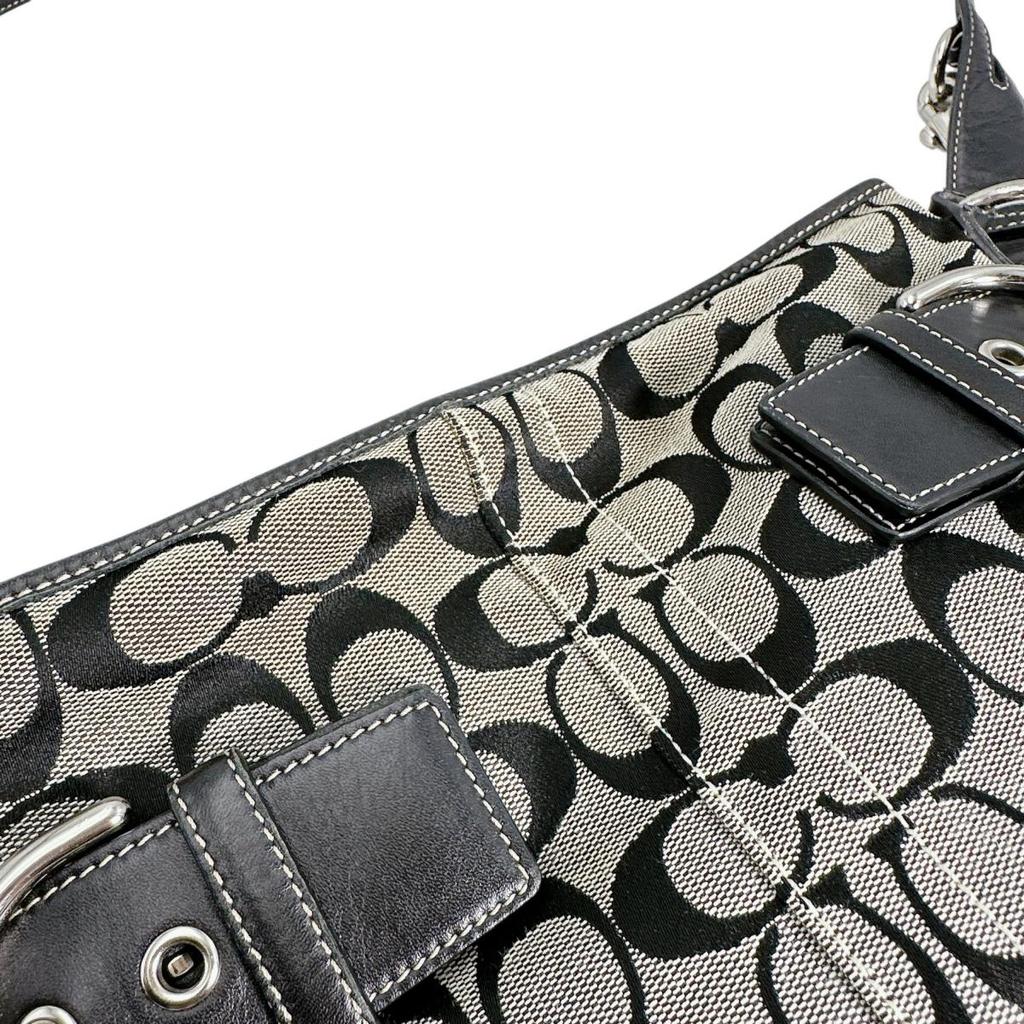 COACH Signature Diagonally hung Shoulder Bag leather black Women K05M-3574 Used