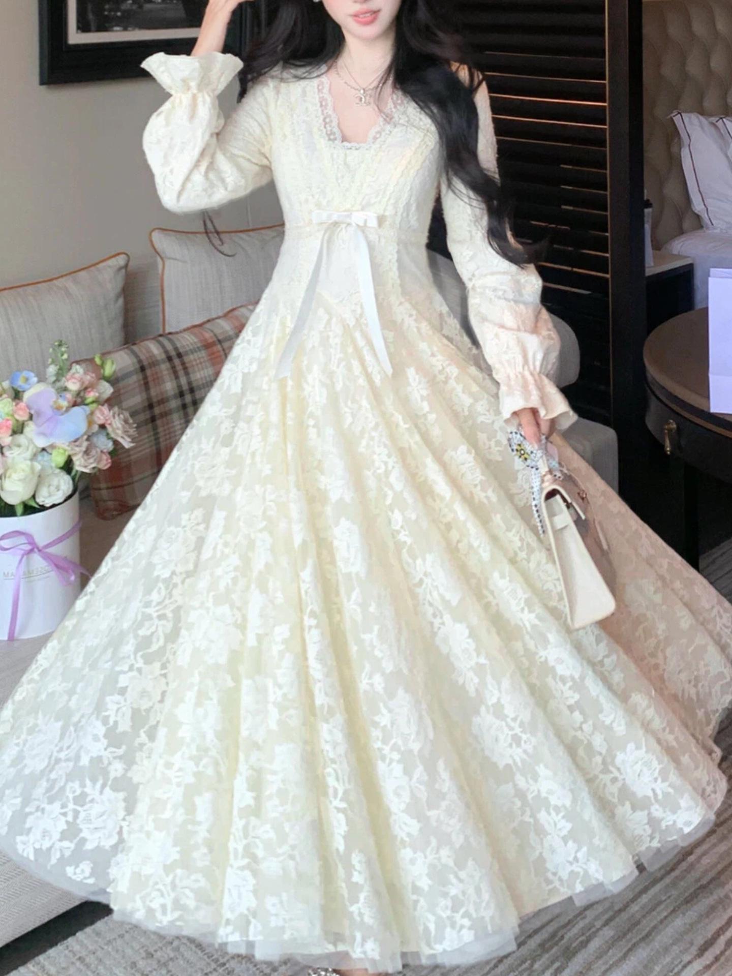 

Платье Blovelann с глубоким вырезом и кружевом из бархата Сад Розмарина - С акцентом на талии, Элегантная расклешенная юбка Medium розовый