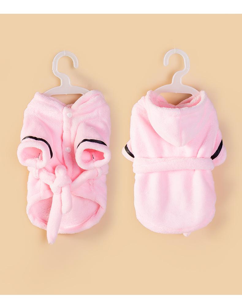 Hot-Selling Pet Robe Dog & Cat Clothing for Pomeranians