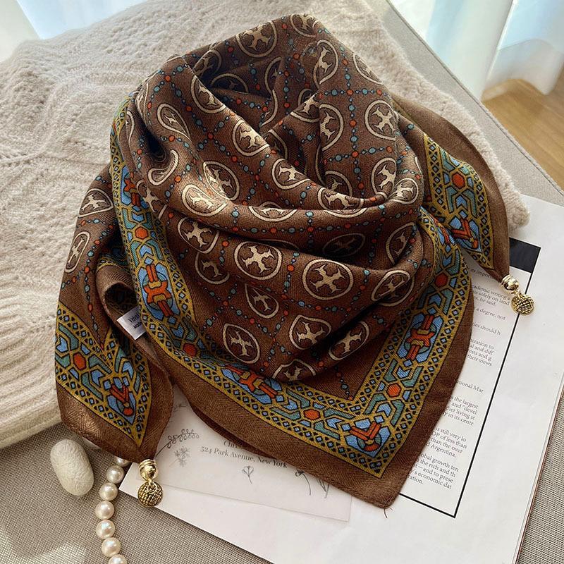 1PC Neck Scarf Versatile Painted Pattern Gift Silk Scarf High-End Magnetic Closure Elegant Accessories French Style Multi-Color