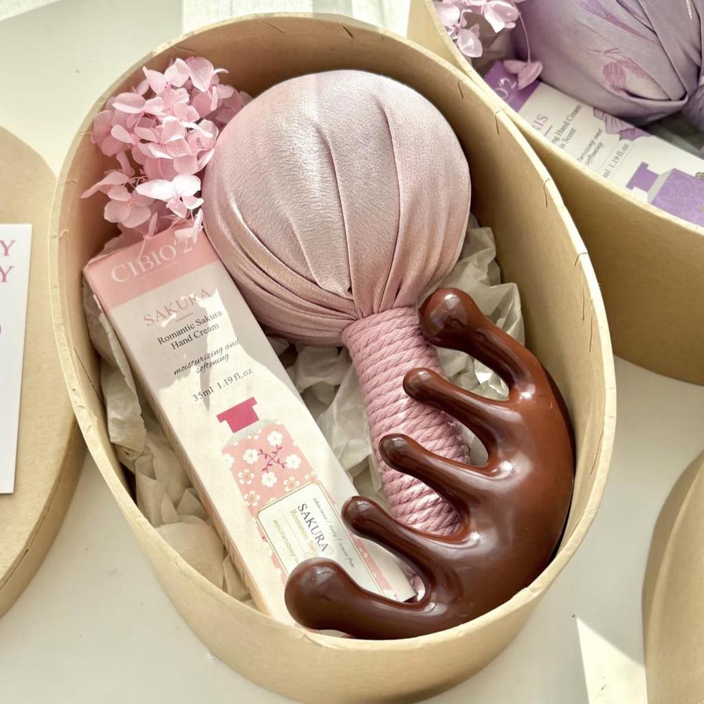 Luxury Health-Preserving Gift Set: Massage Comb & Mugwort Hammer for Teachers, Employees, and Colleagues